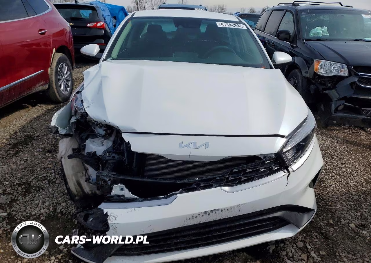 2024 Kia Forte Lxs VIN:3KPF24AD4RE702887 - 5