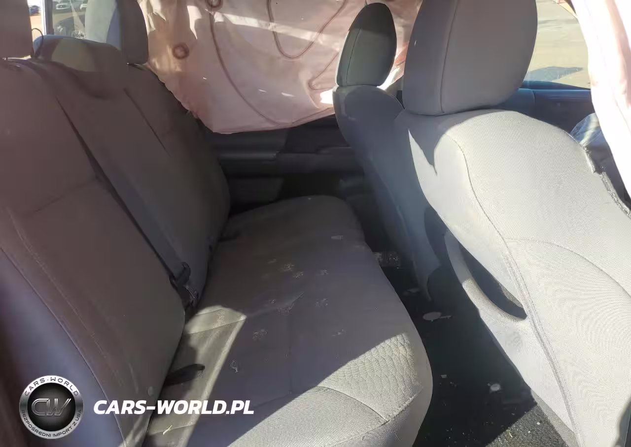 2019 Toyota Tacoma VIN:3TMCZ5AN0KM204940 - 10
