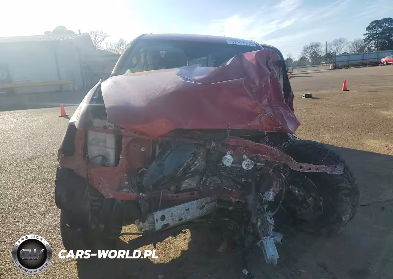 2019 Toyota Tacoma VIN:3TMCZ5AN0KM204940 - 5