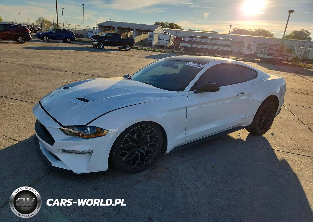 2022 Ford Mustang – zdjęcie 1 z 12