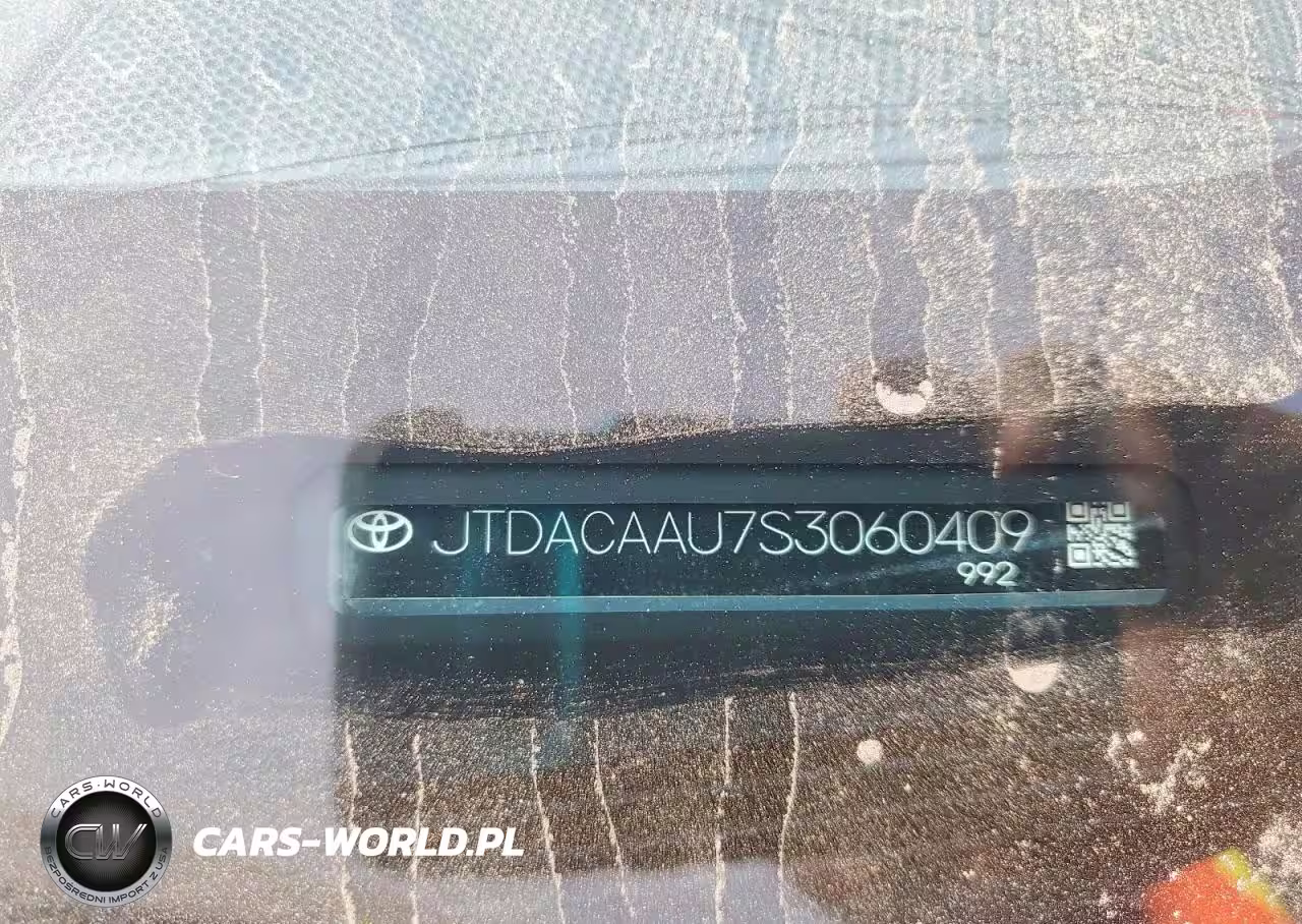 2025 Toyota Prius Le VIN:JTDACAAU7S3060409 - 13