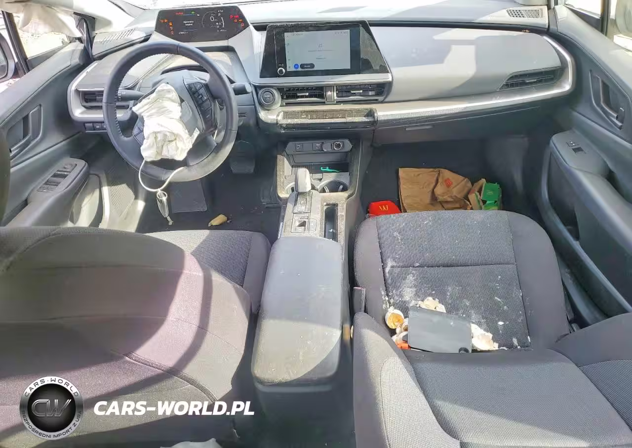 2025 Toyota Prius Le VIN:JTDACAAU7S3060409 - 8
