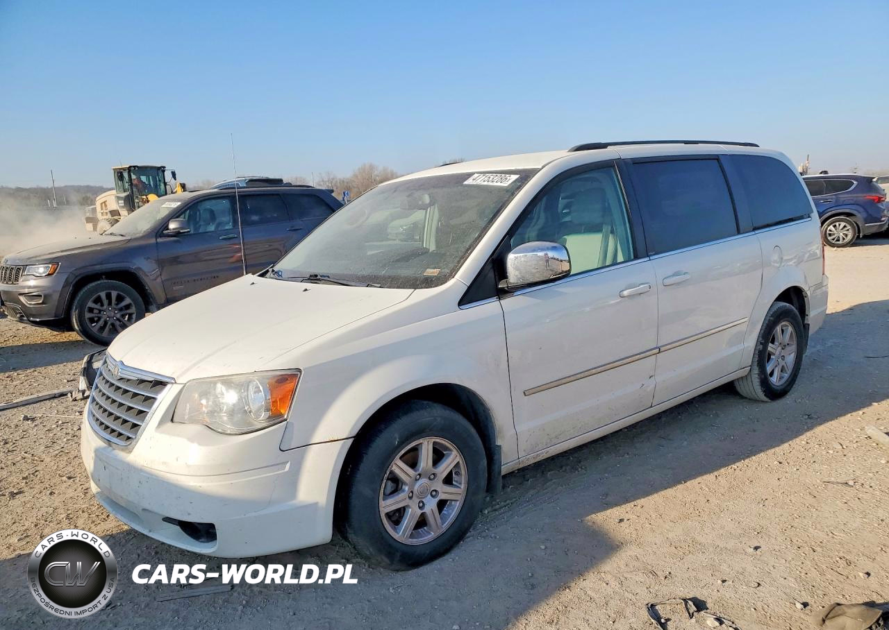 2010 Chrysler Town & Country Touring Plus