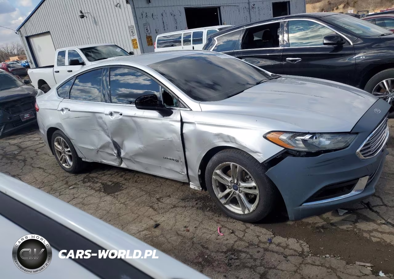 2018 Ford Fusion Se Hybrid VIN:3FA6P0LU7JR242523 - 4