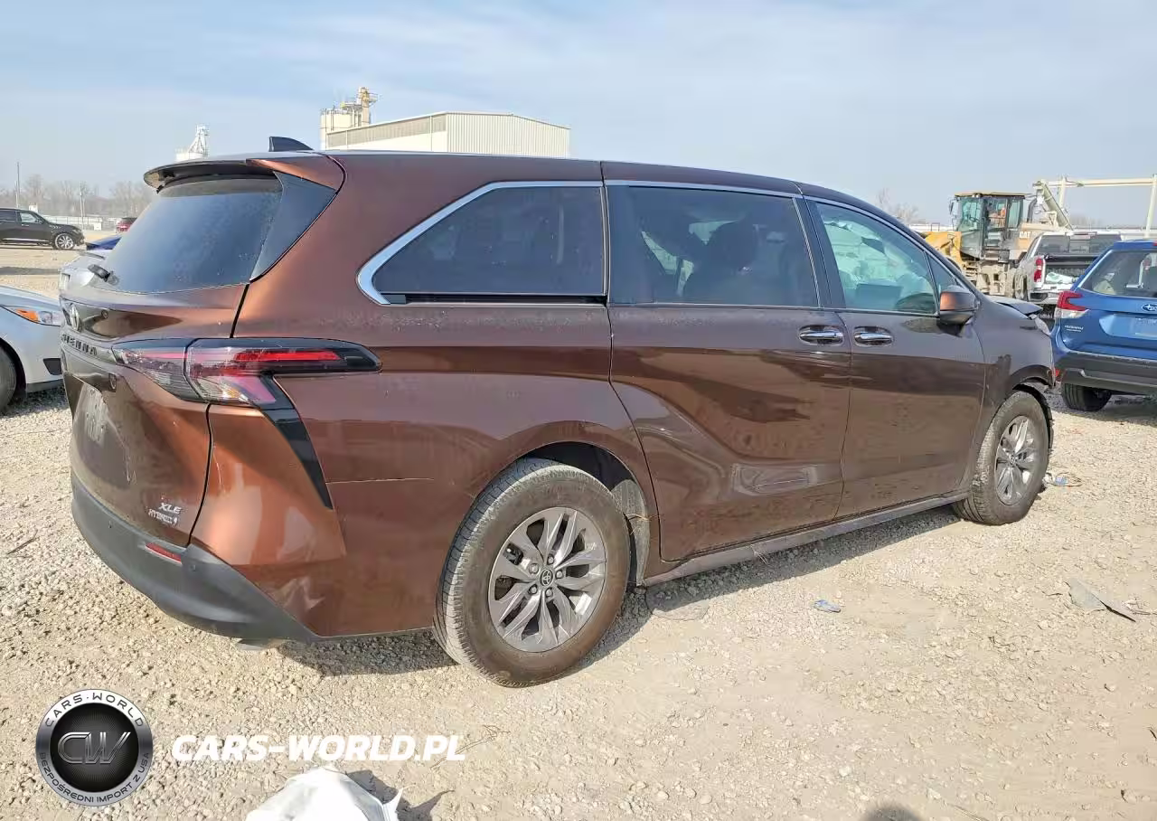 2023 Toyota Sienna Xle 7-Passenger VIN:5TDYSKFC9PS088791 - 3