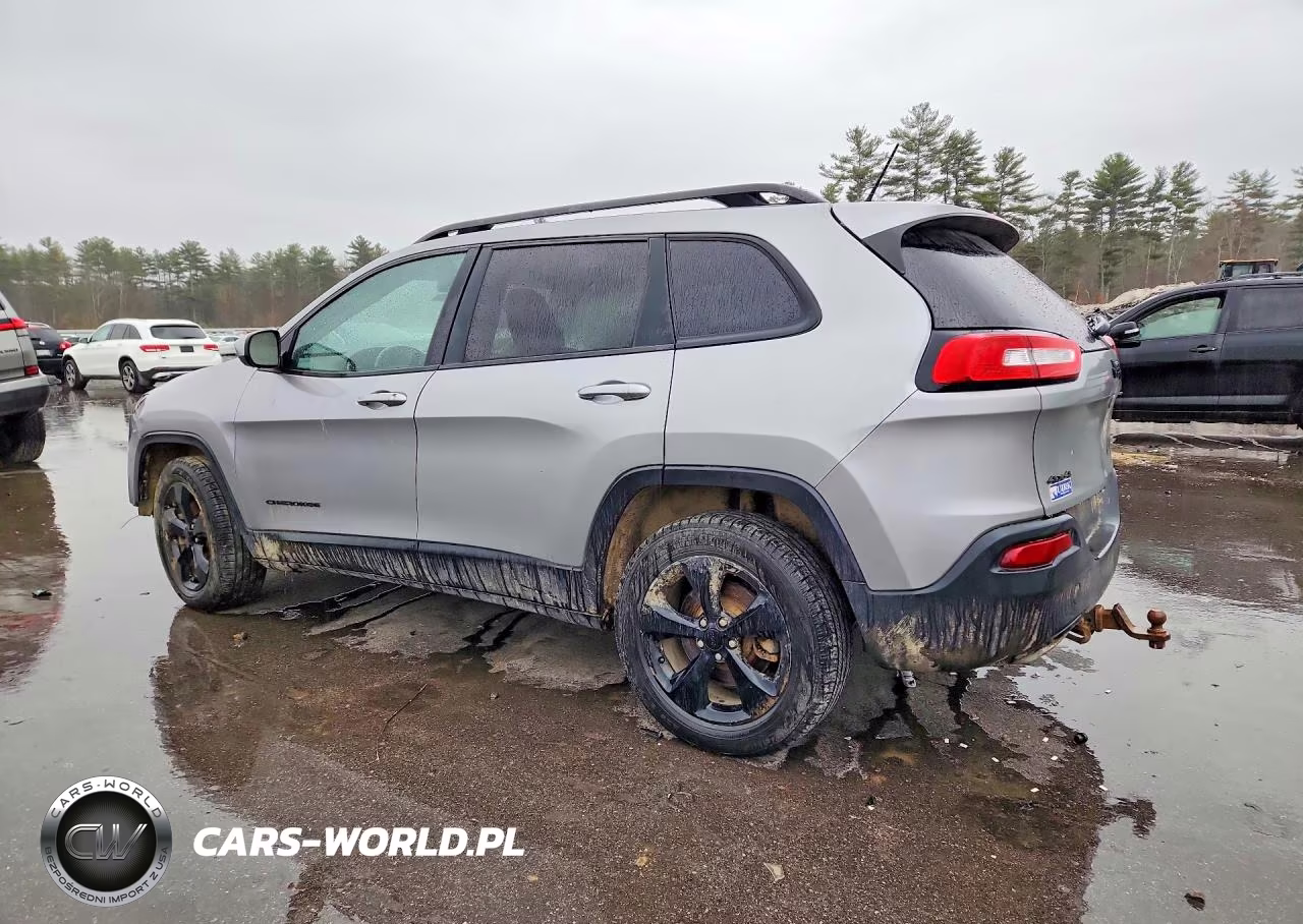 2015 Jeep Cherokee Latitude VIN:1C4PJMCS3FW769629 - 2
