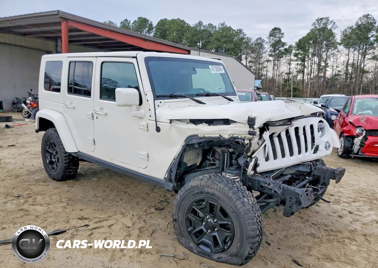 2010 Jeep Wrangler Unlimited Sport VIN:1J4HA3H18AL102817 - 4