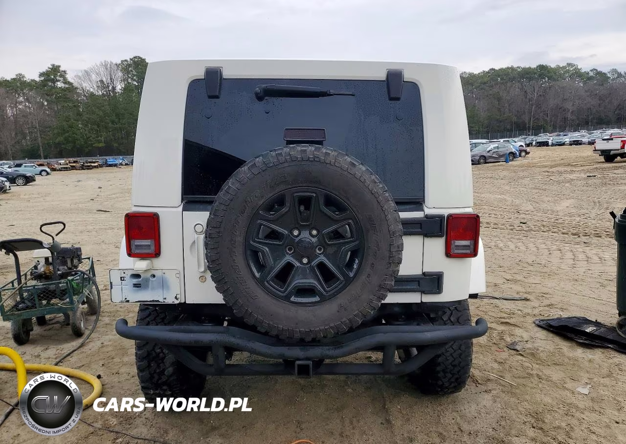 2010 Jeep Wrangler Unlimited Sport VIN:1J4HA3H18AL102817 - 6