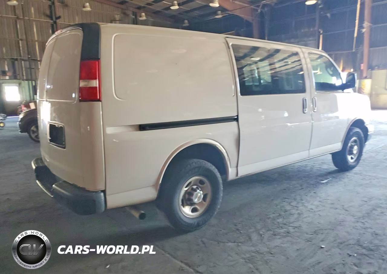 2021 Chevrolet Express G2500 VIN:1GCWGAFP6M1303039 - 3