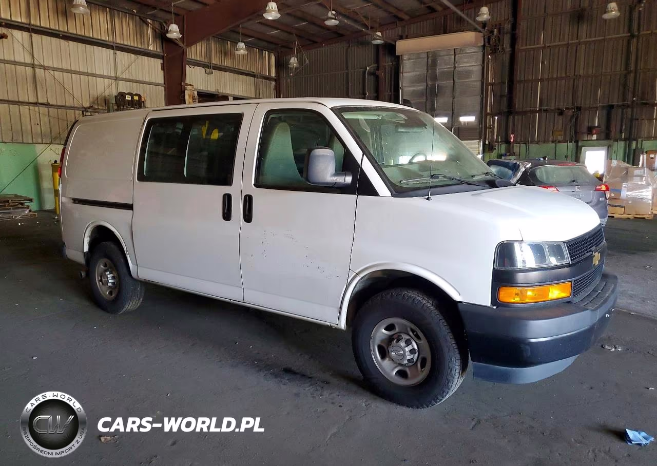 2021 Chevrolet Express G2500 VIN:1GCWGAFP6M1303039 - 4