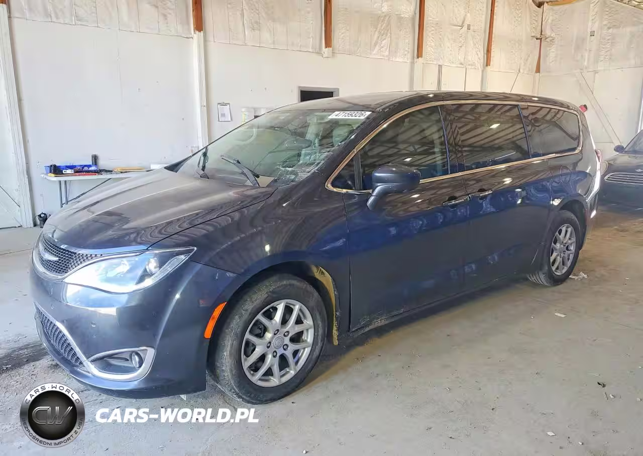 2020 Chrysler Pacifica Touring