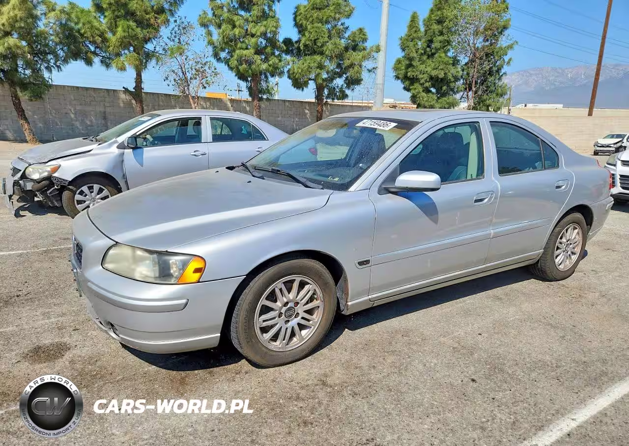 2005 Volvo S60