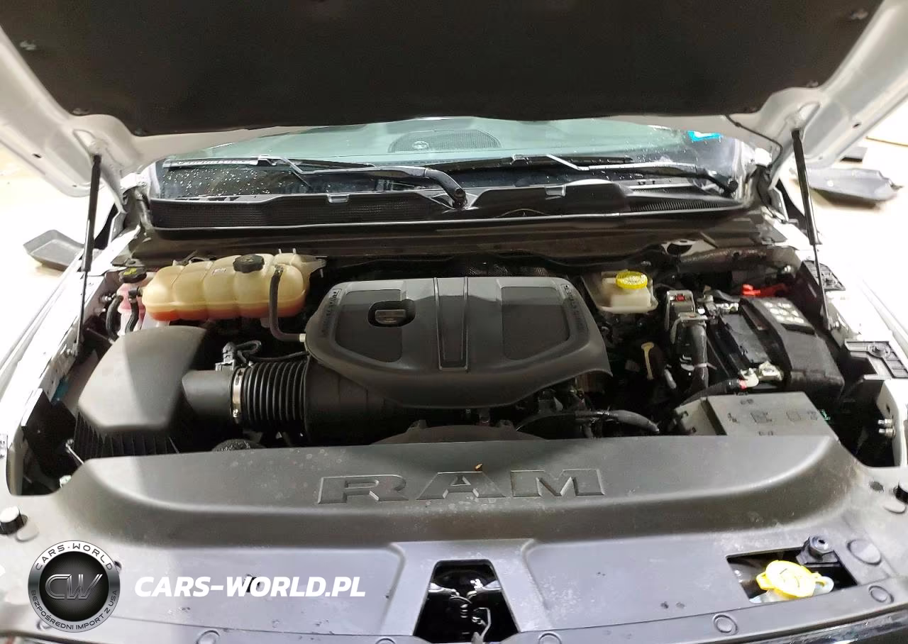 2025 Ram 1500 Big Horn VIN:1C6SRFFP8SN528808 - 11