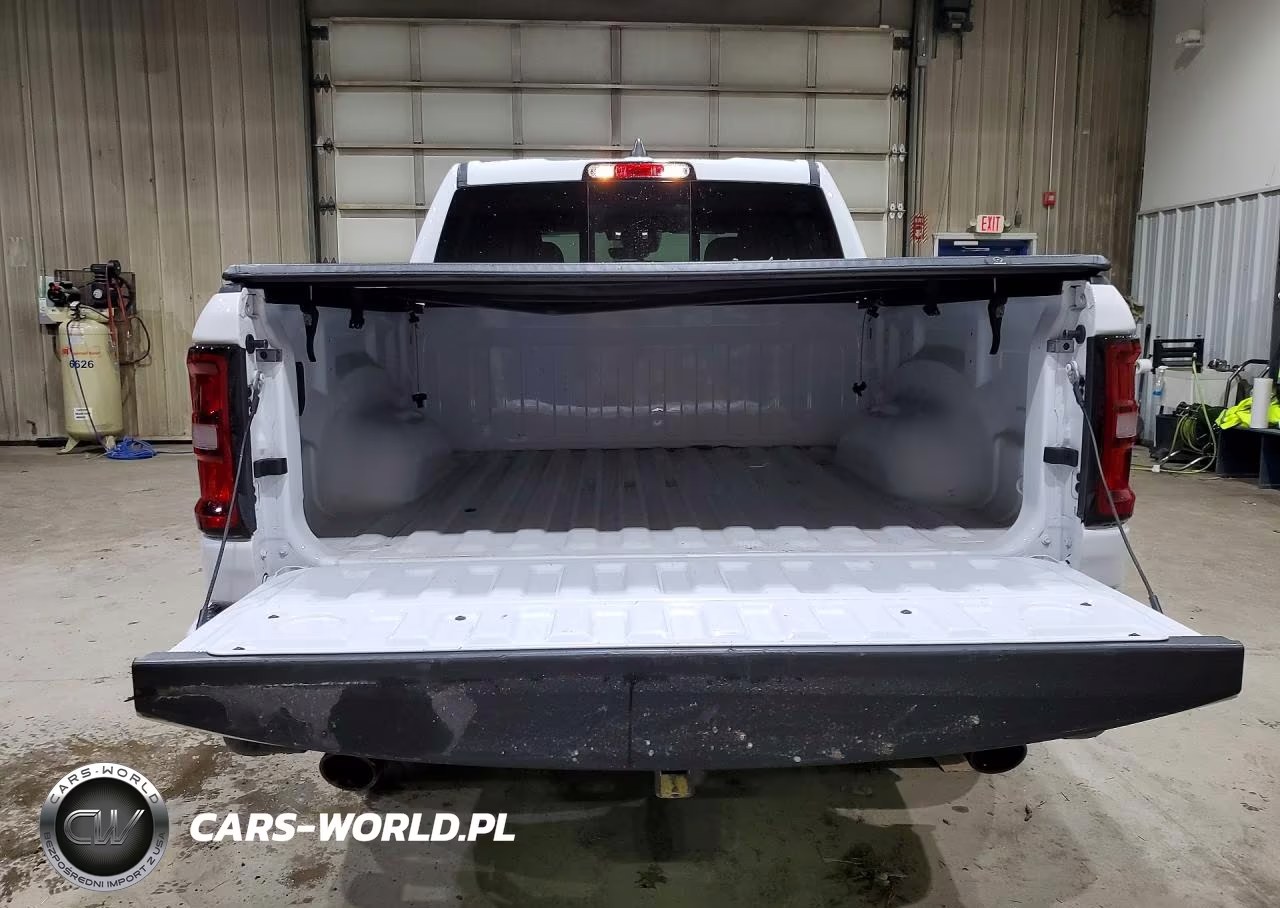 2025 Ram 1500 Big Horn VIN:1C6SRFFP8SN528808 - 6