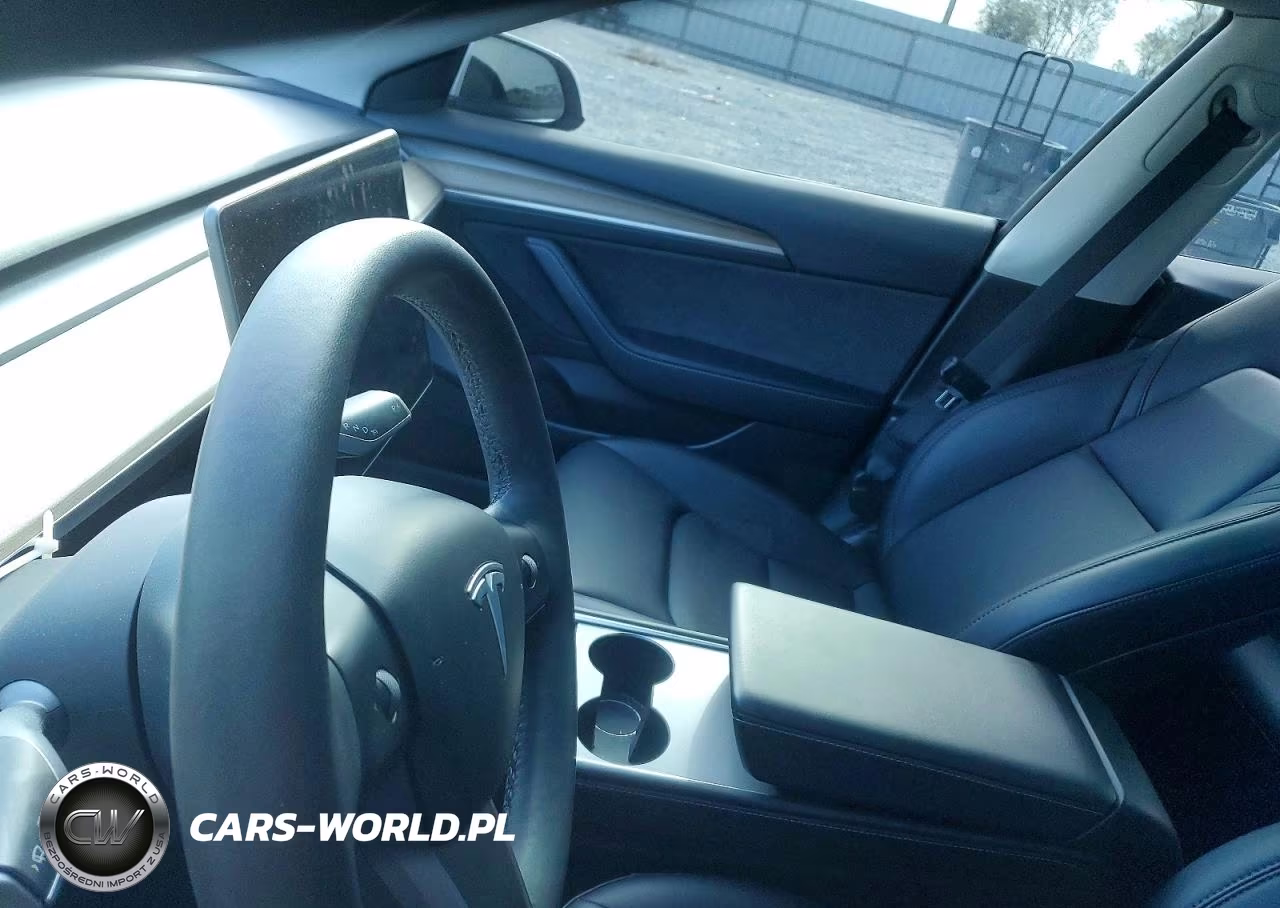 2023 Tesla Model 3 VIN:5YJ3E1EB0PF391094 - 9