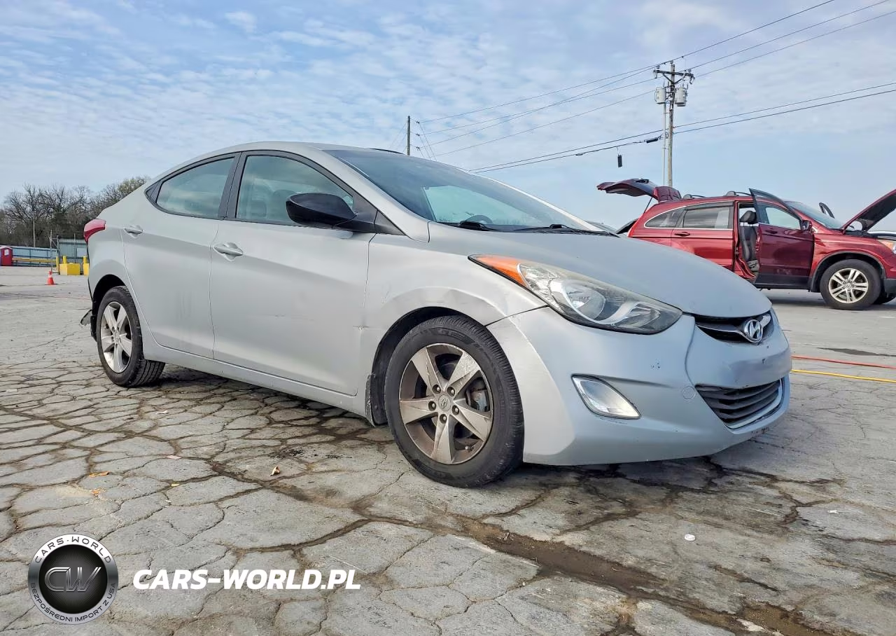 2013 Hyundai Elantra Gls VIN:5NPDH4AE7DH172935 - 4