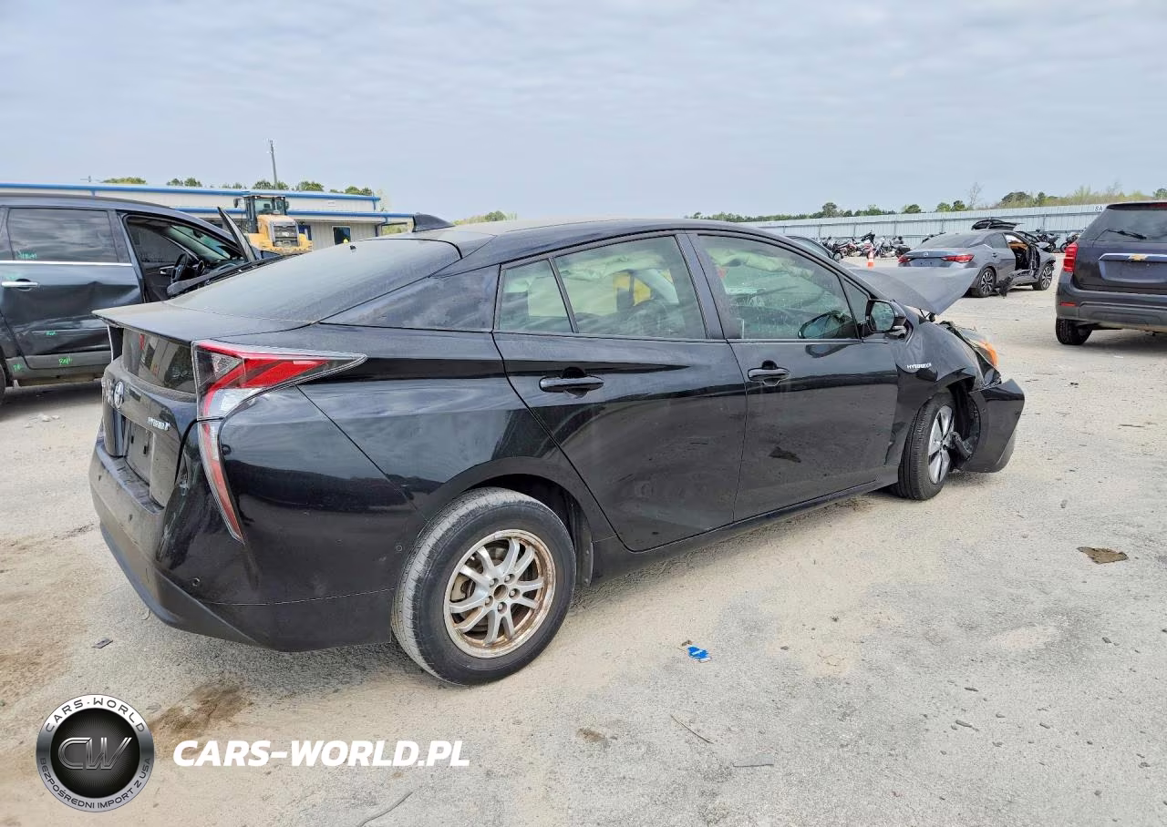2018 Toyota Prius VIN:JTDKBRFU3J3067726 - 3