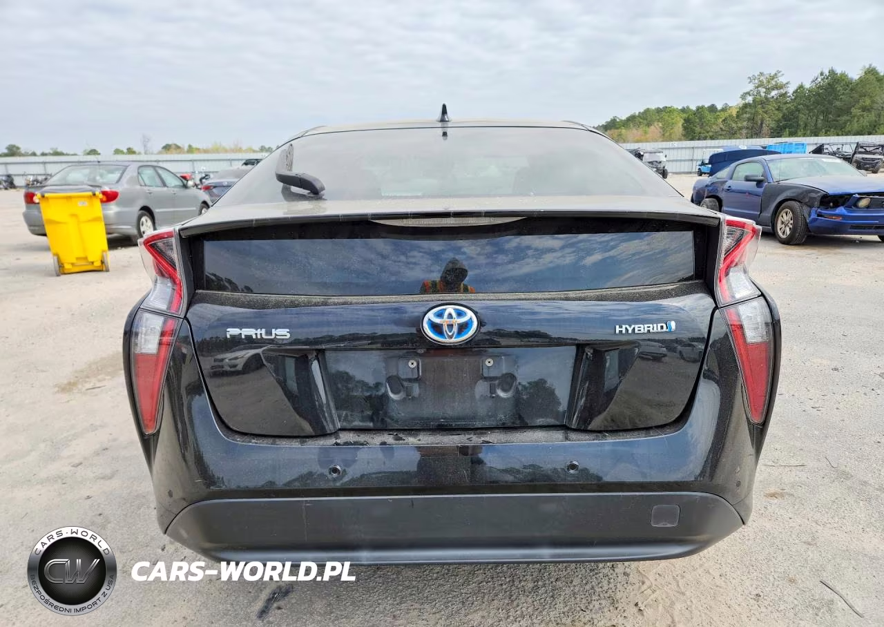 2018 Toyota Prius VIN:JTDKBRFU3J3067726 - 6