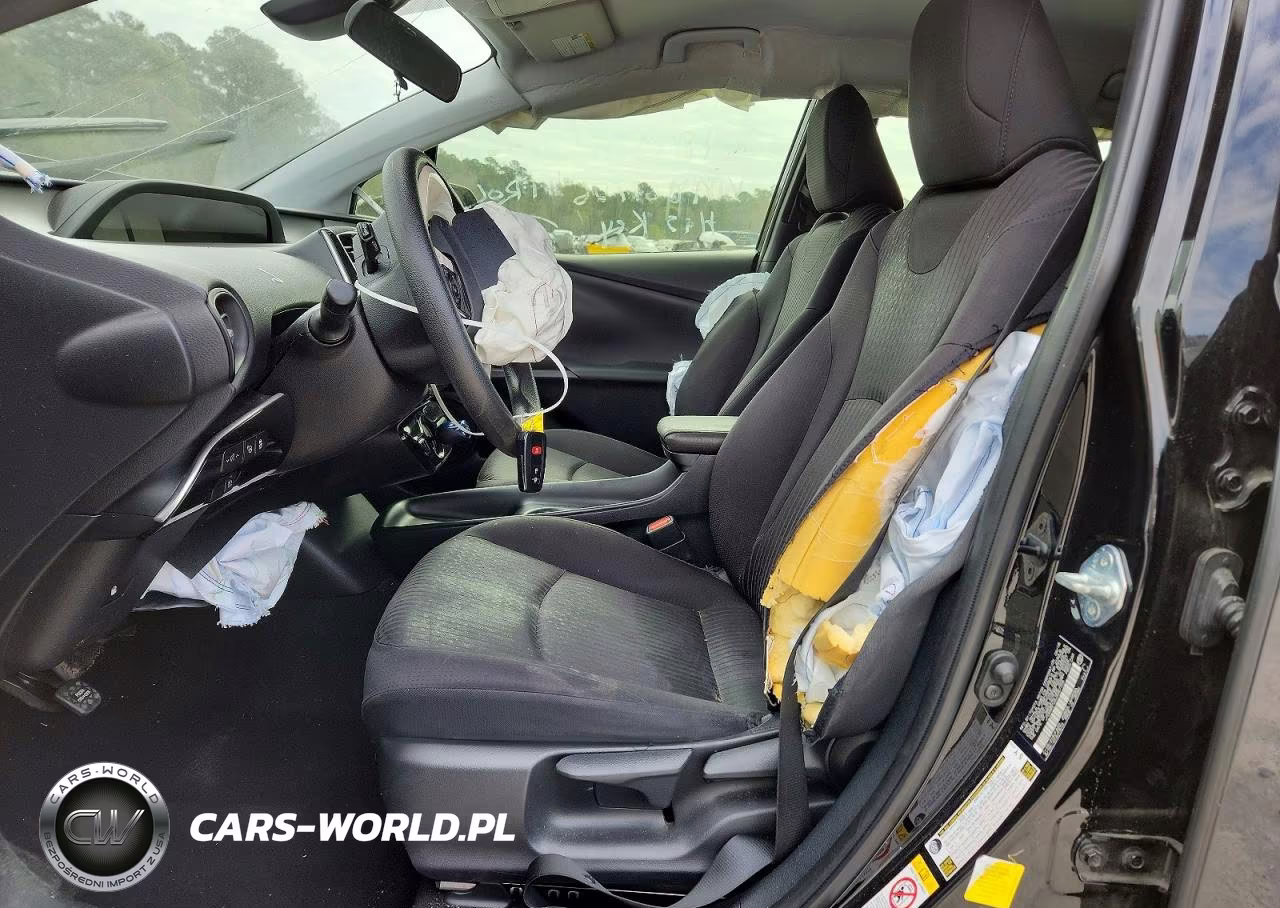 2018 Toyota Prius VIN:JTDKBRFU3J3067726 - 7