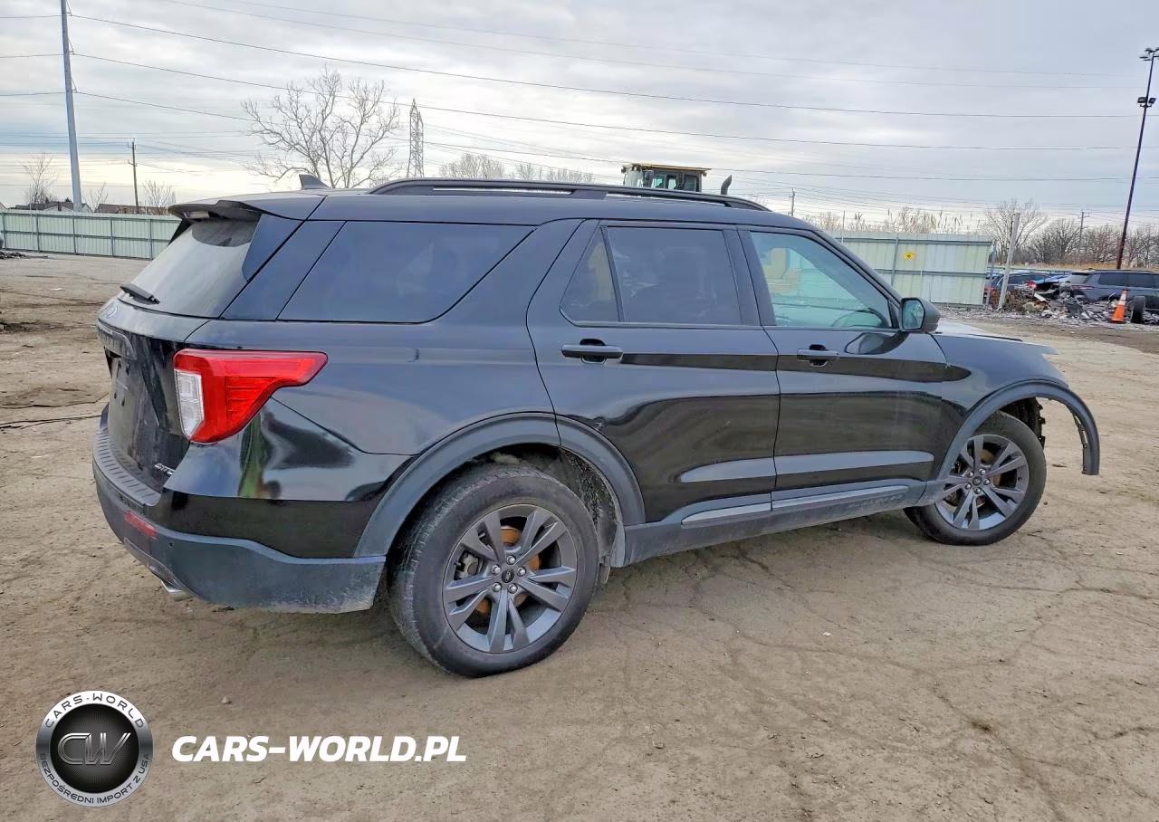 2021 Ford Explorer Xlt VIN:1FMSK8DH3MGC10652 - 3