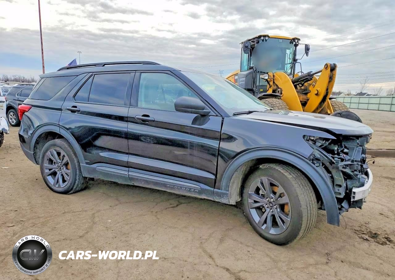 2021 Ford Explorer Xlt VIN:1FMSK8DH3MGC10652 - 4