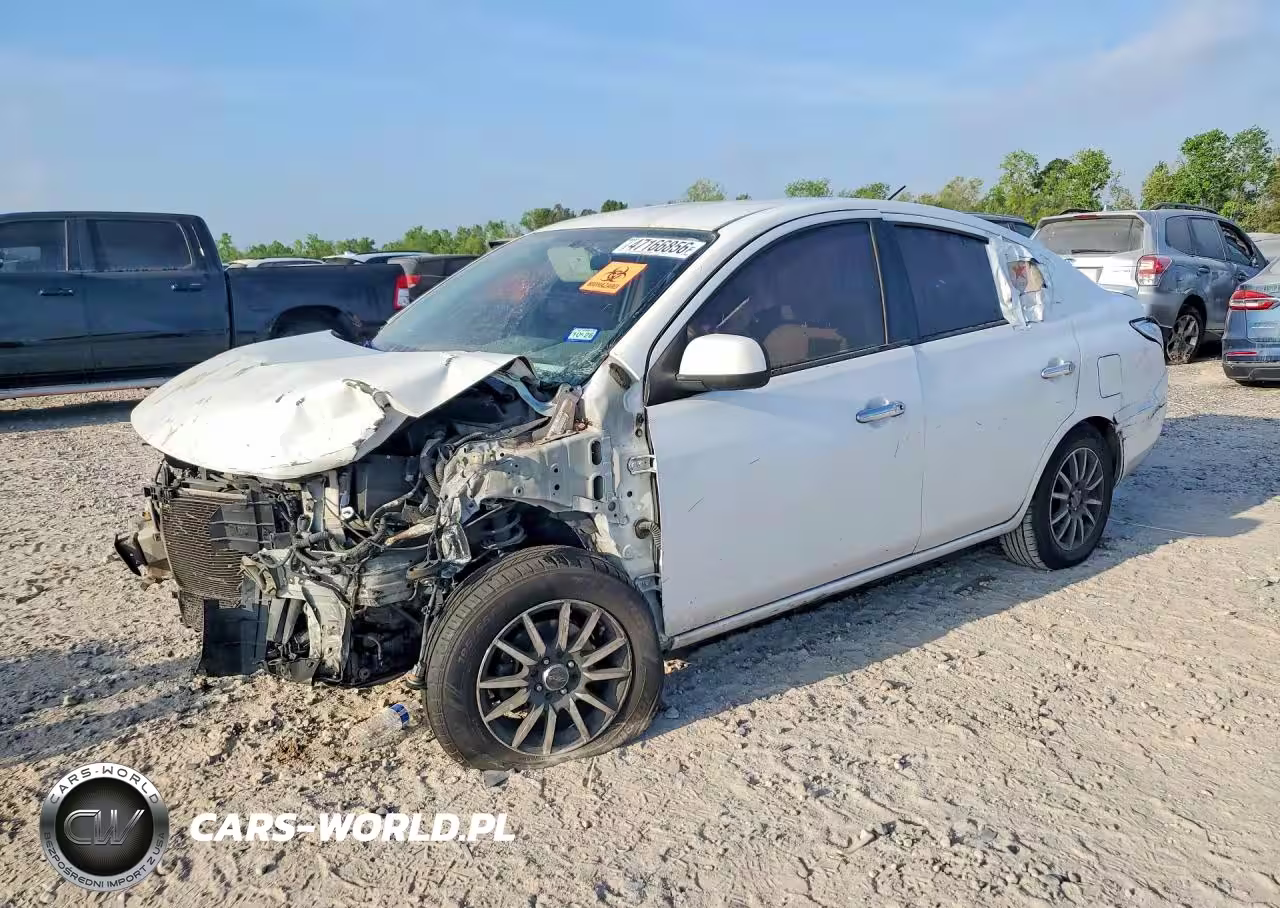 2014 Nissan Versa 1.6 Sv