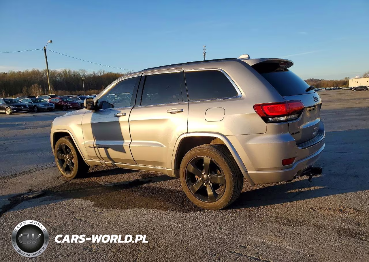 2015 Jeep Grand Cherokee Laredo VIN:1C4RJFAG9FC215774 - 2