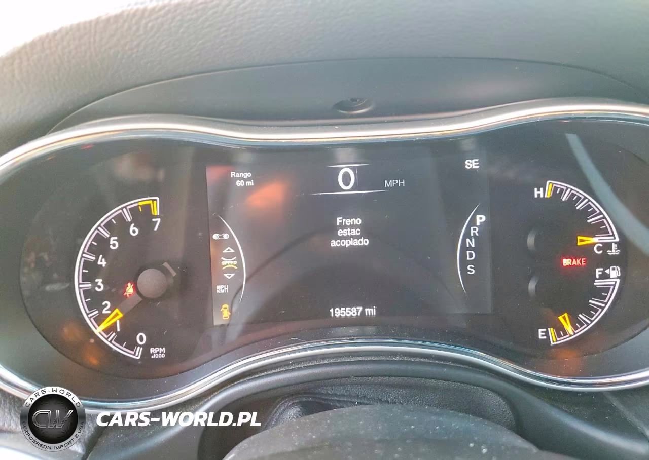 2015 Jeep Grand Cherokee Laredo VIN:1C4RJFAG9FC215774 - 9