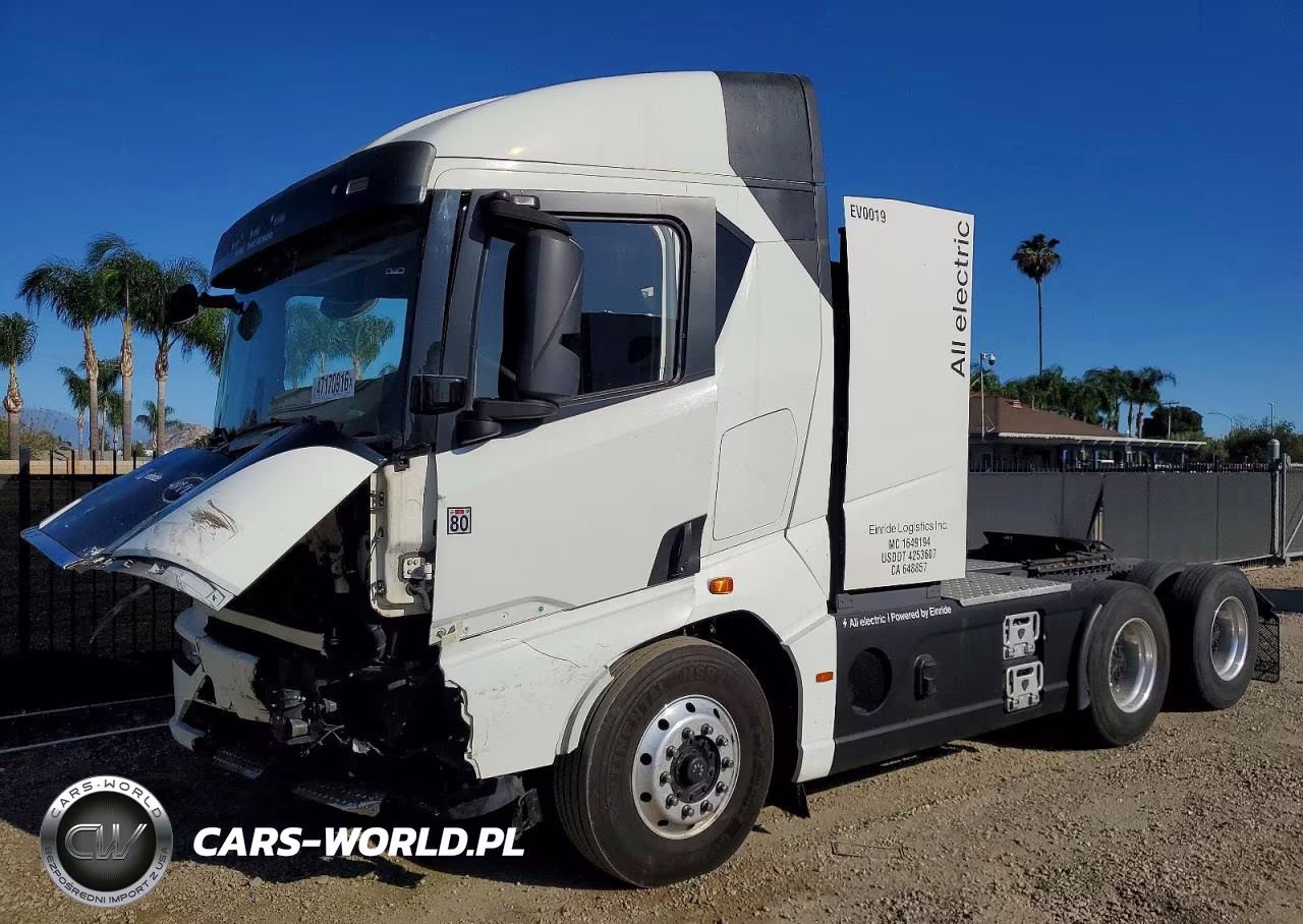 2023 Byd Coach And Bus Llc Electric Tractor Truck VIN:LPEE5DE83PD000019 - 2