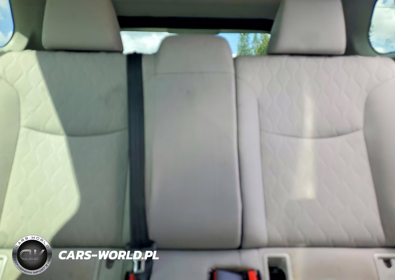 2022 Toyota Corolla Cross L VIN:7MUAAAAG2NV036592 - 10