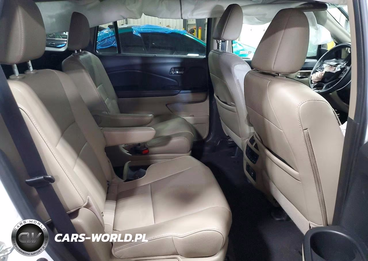 2021 Honda Pilot Touring VIN:5FNYF6H65MB018739 - 10