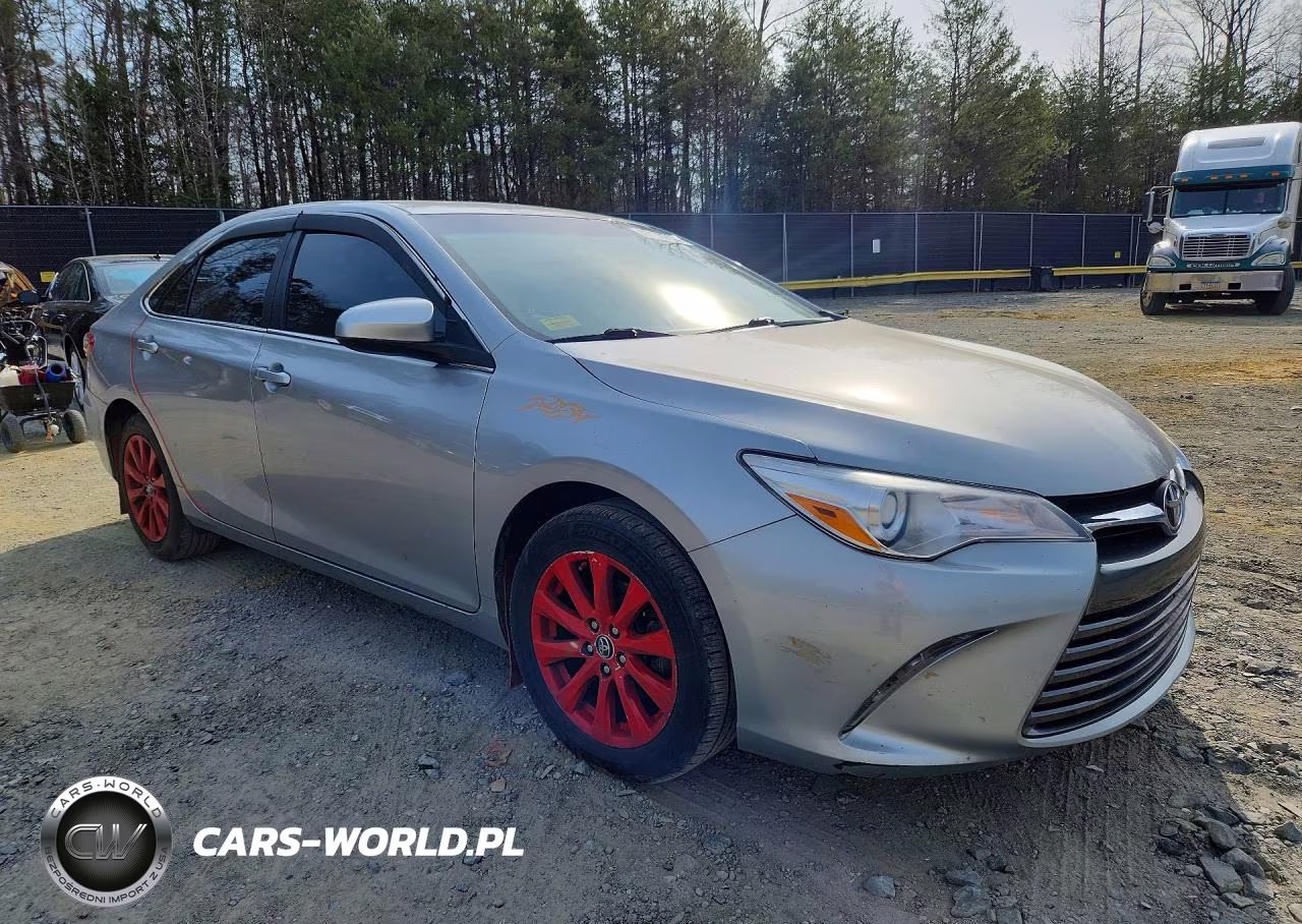 2017 Toyota Camry Le VIN:4T1BF1FK1HU710630 - 4