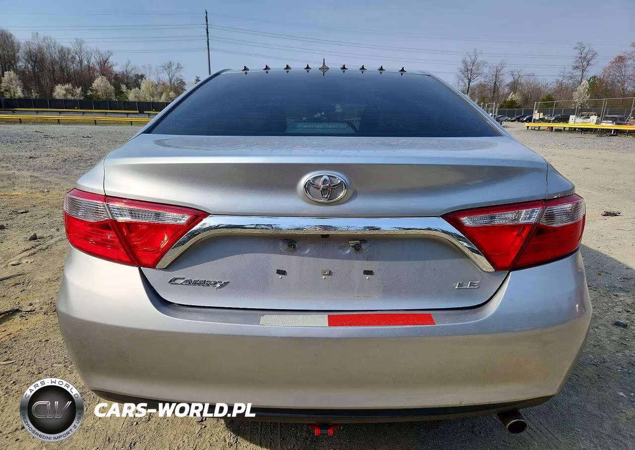 2017 Toyota Camry Le VIN:4T1BF1FK1HU710630 - 6