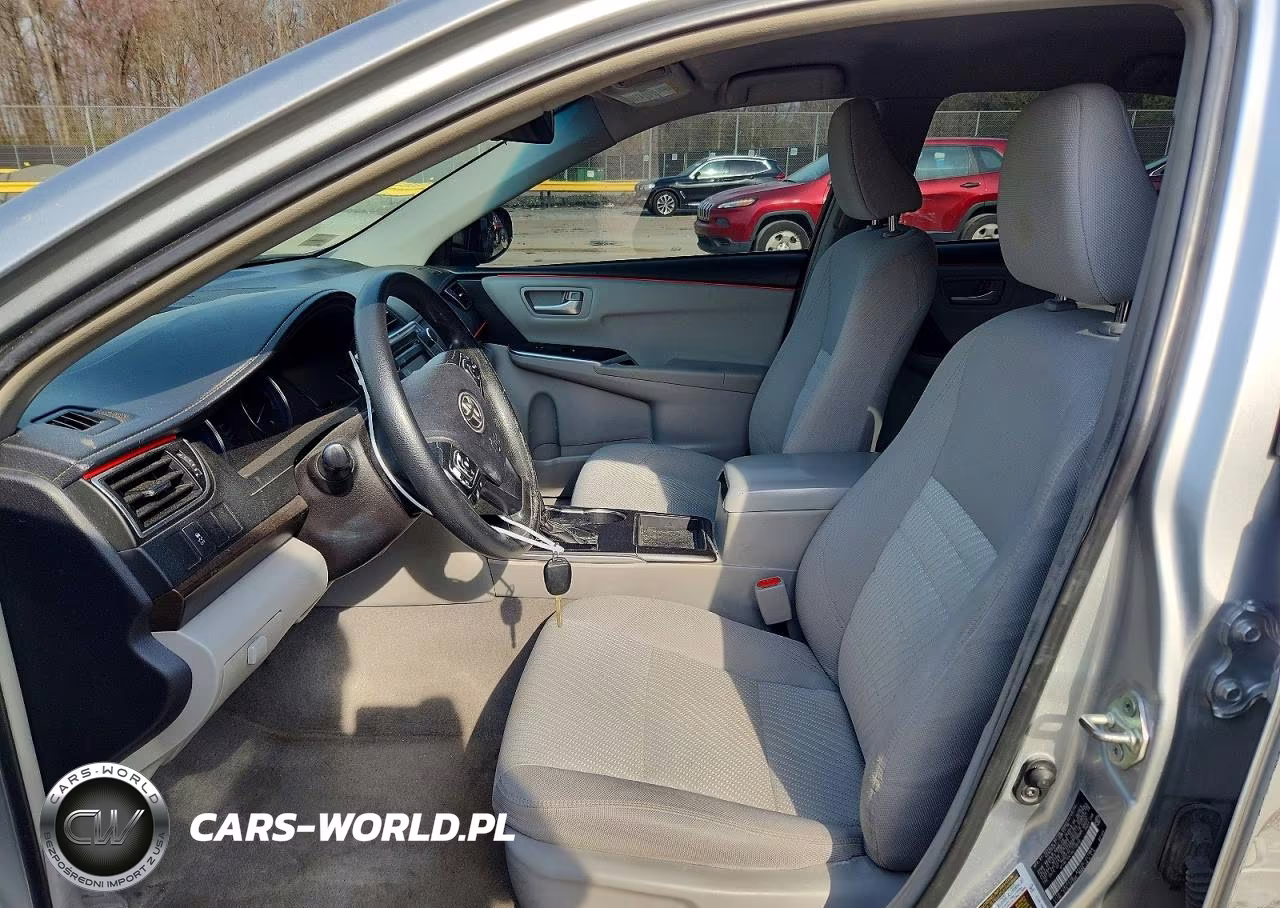 2017 Toyota Camry Le VIN:4T1BF1FK1HU710630 - 7