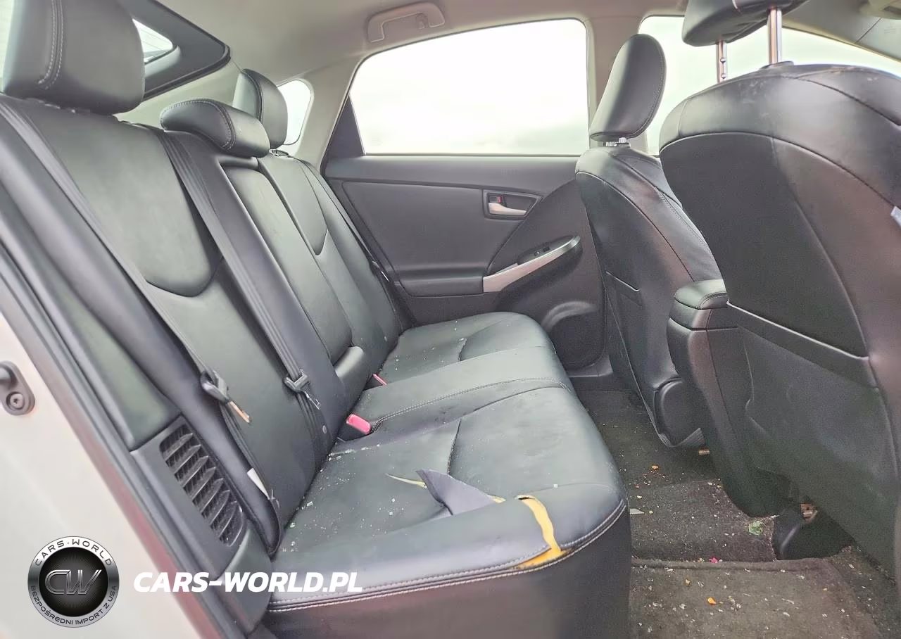 2015 Toyota Prius Persona Series VIN:JTDKN3DU2F0419694 - 10