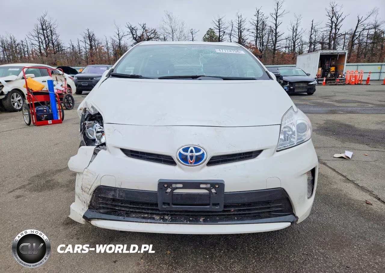 2015 Toyota Prius Persona Series VIN:JTDKN3DU2F0419694 - 5