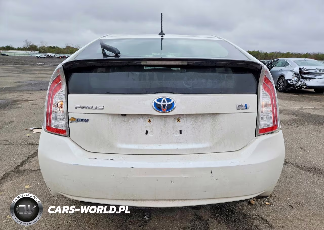 2015 Toyota Prius Persona Series VIN:JTDKN3DU2F0419694 - 6