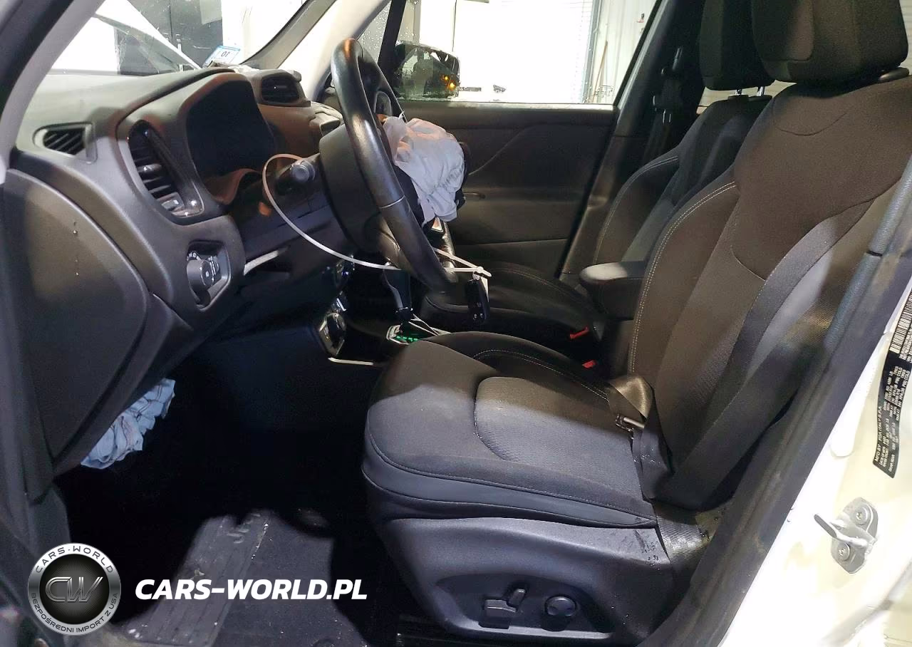 2023 Jeep Renegade Altitude VIN:ZACNJDE12PPP14760 - 7