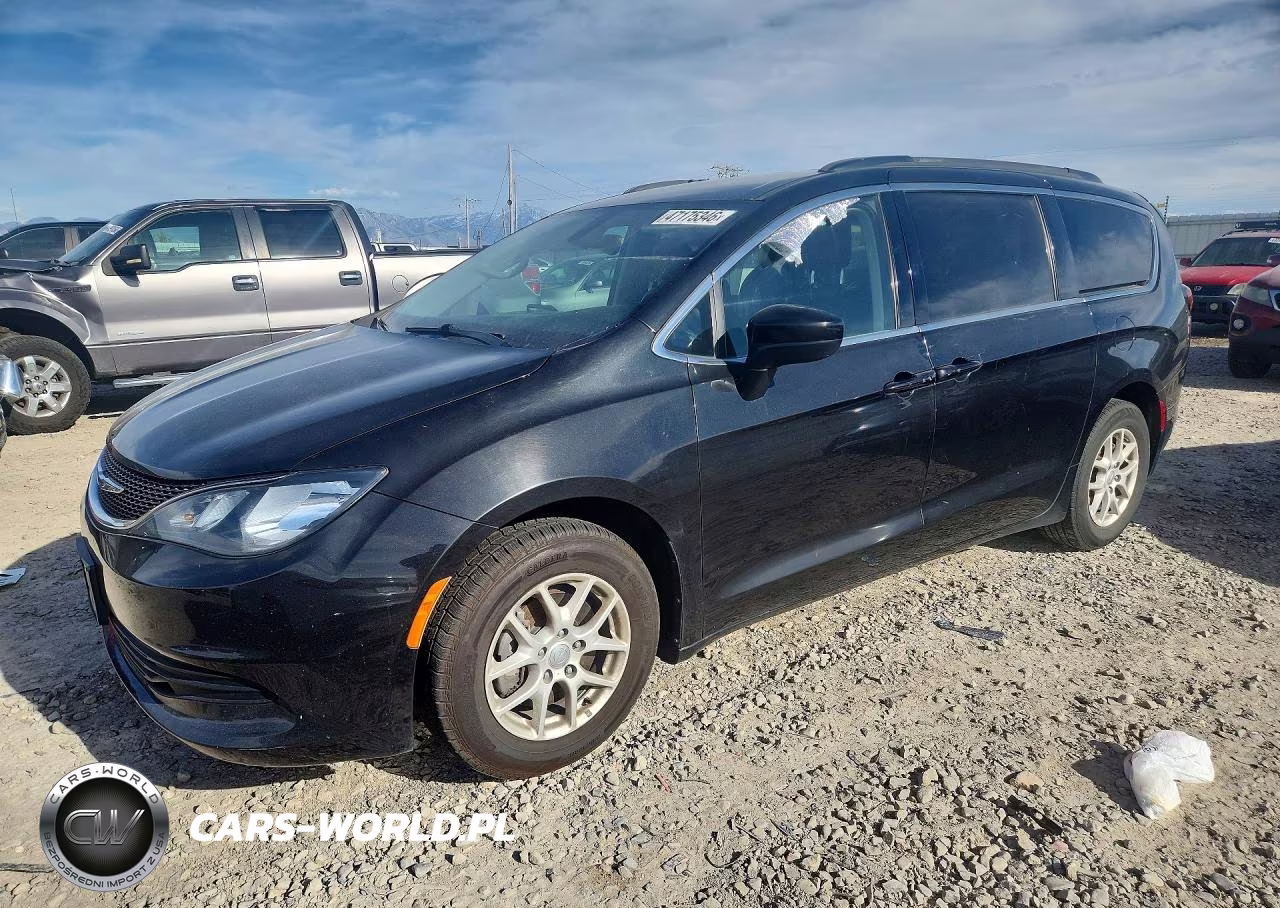 2020 Chrysler Voyager Lxi