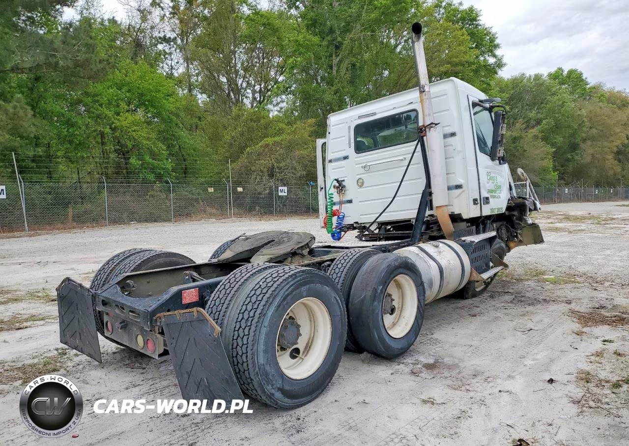 2010 Volvo Vnm Semi Truck VIN:4V4MC9DF7AN281038 - 4