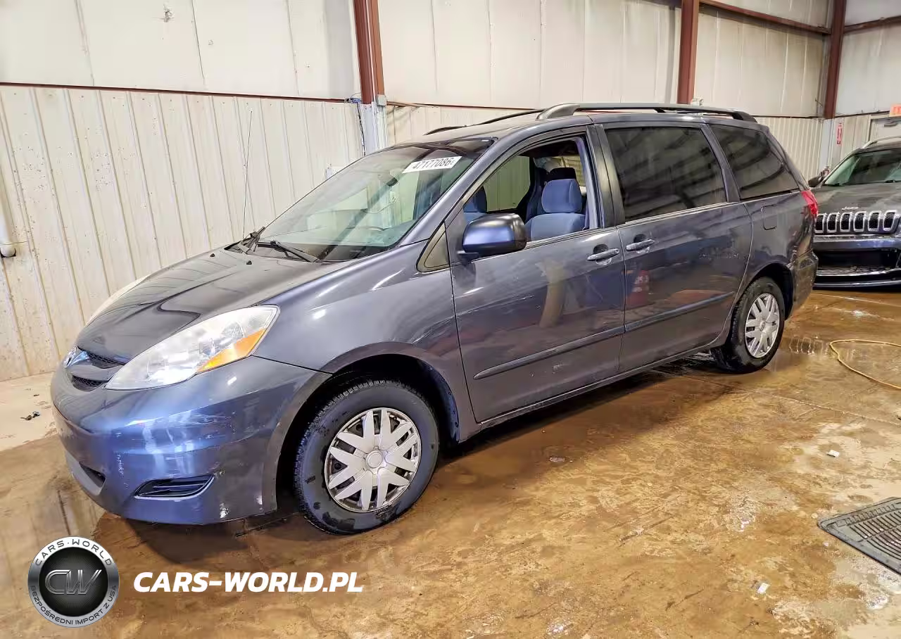 2007 Toyota Sienna Le 8-Passenger