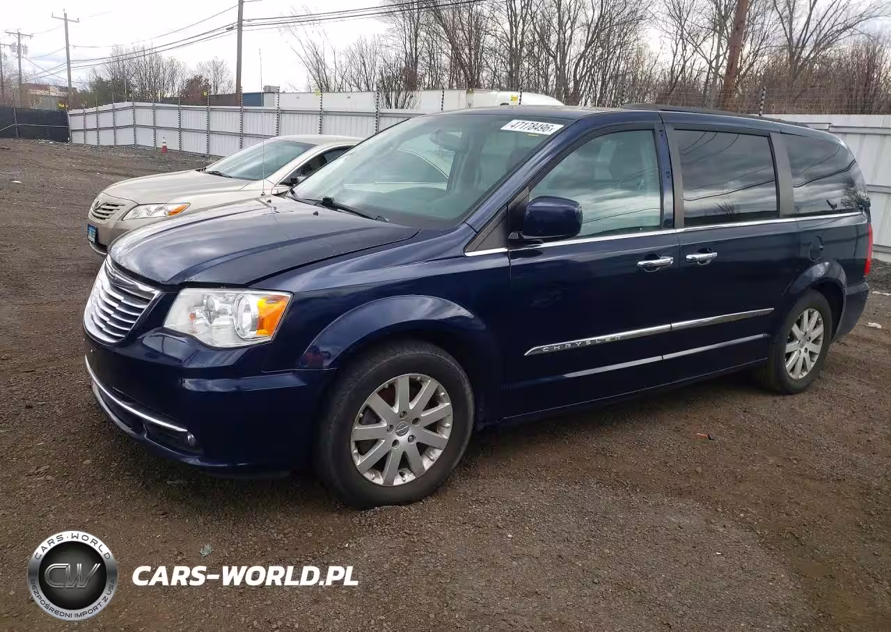 2016 Chrysler Town & Country Touring