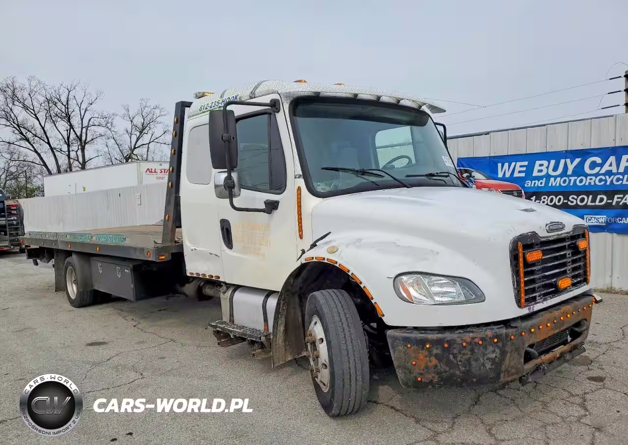 2013 Freightliner M2 106 Med