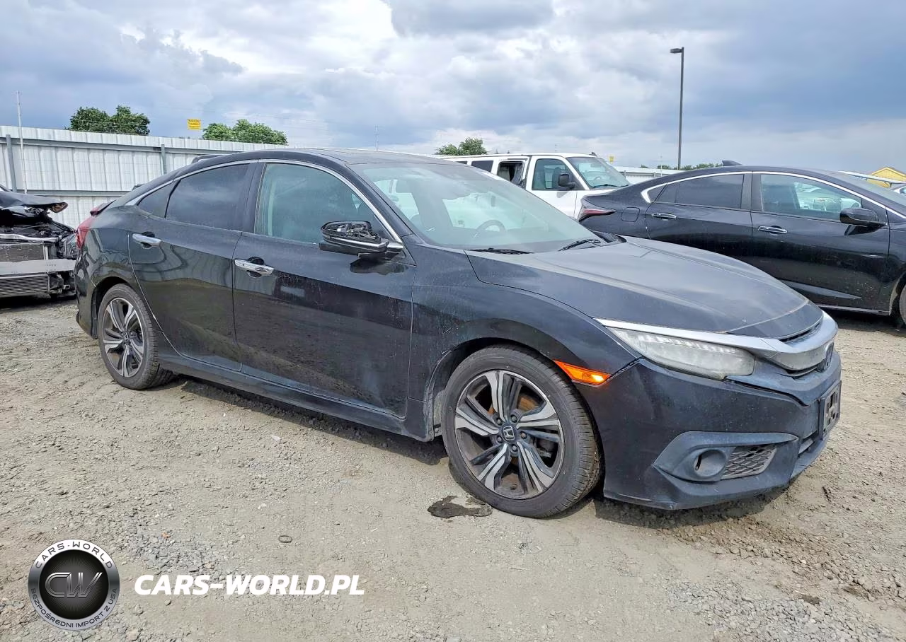 2016 Honda Civic Touring VIN:19XFC1F90GE211794 - 4
