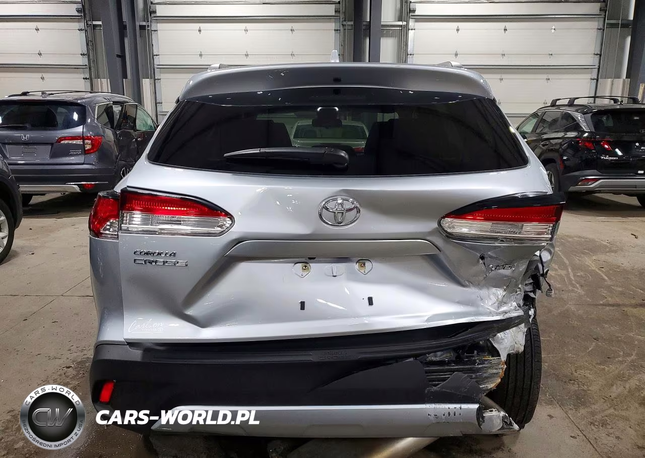 2022 Toyota Corolla Cross Le VIN:7MUCAABG4NV043454 - 6