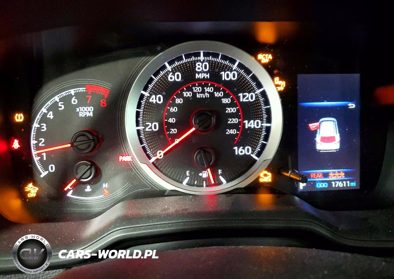 2022 Toyota Corolla Cross Le VIN:7MUCAABG4NV043454 - 9