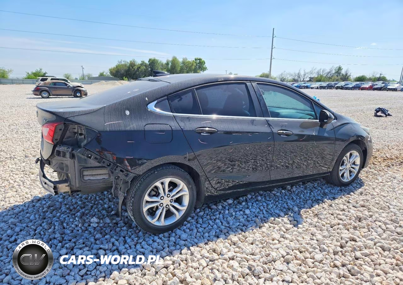 2019 Chevrolet Cruze Lt VIN:1G1BE5SM9K7110488 - 3