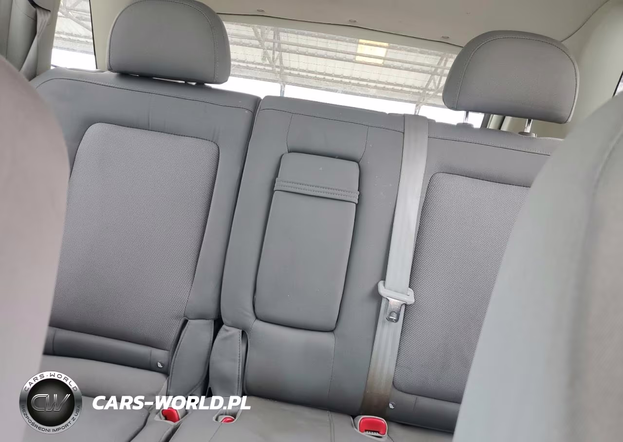 2008 Saturn Vue Xe VIN:3GSCL33PX8S507690 - 10