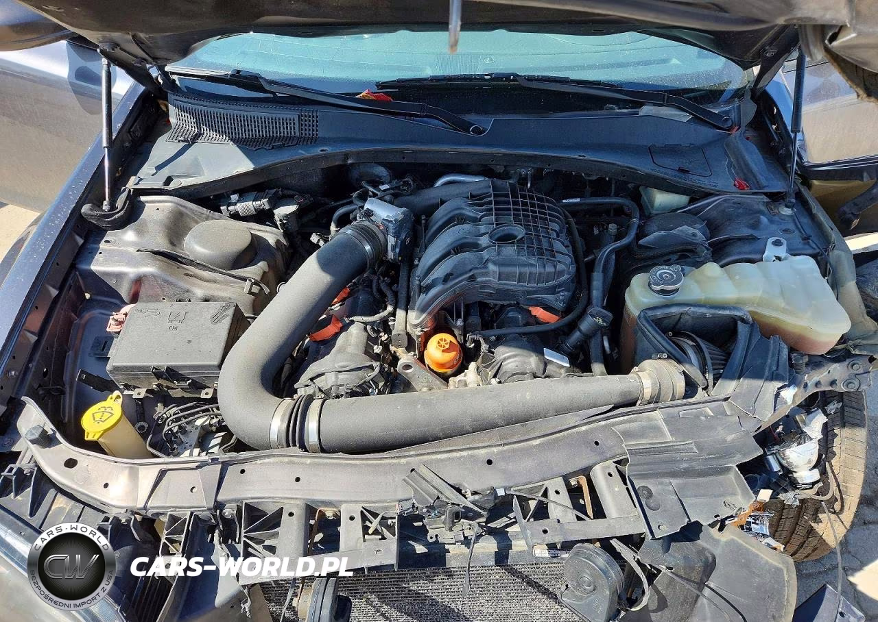 2019 Chrysler 300 S VIN:2C3CCAGG2KH569772 - 11