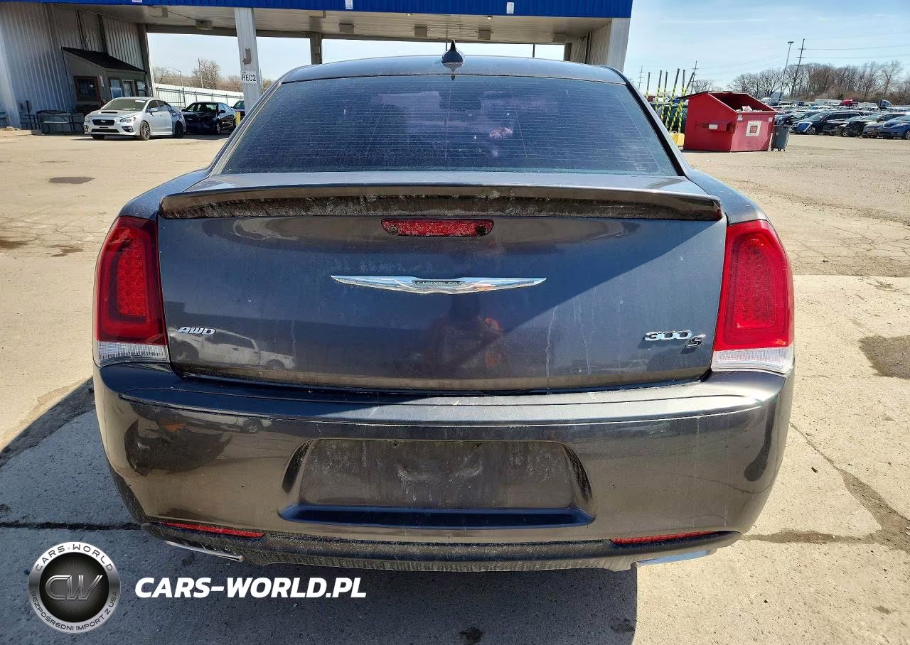 2019 Chrysler 300 S VIN:2C3CCAGG2KH569772 - 6